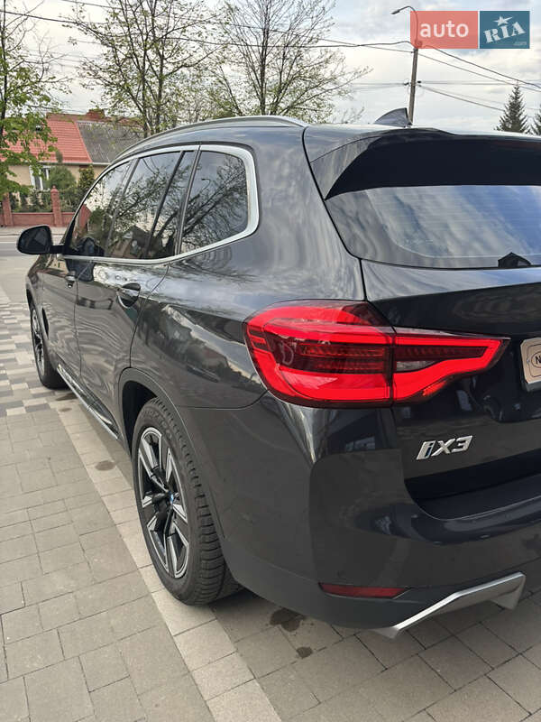 Внедорожник / Кроссовер BMW iX3 2022 в Киеве