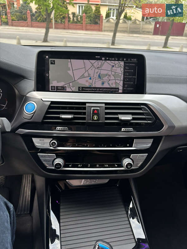 Внедорожник / Кроссовер BMW iX3 2022 в Ровно