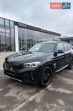 Внедорожник / Кроссовер BMW iX3 2021 в Ровно