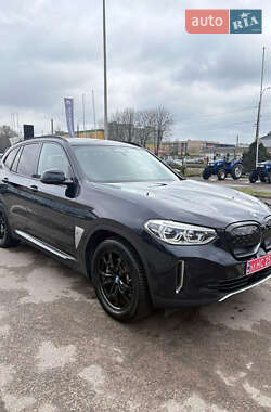 Внедорожник / Кроссовер BMW iX3 2021 в Ровно