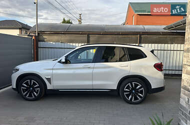 Внедорожник / Кроссовер BMW iX3 2021 в 