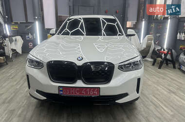 Внедорожник / Кроссовер BMW iX3 2021 в 