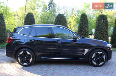 Позашляховик / Кросовер BMW iX3 2021 в 