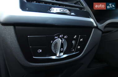 Позашляховик / Кросовер BMW iX3 2021 в 