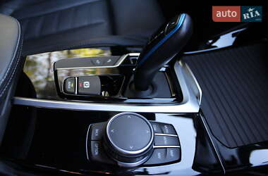 Позашляховик / Кросовер BMW iX3 2021 в 
