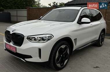 Позашляховик / Кросовер BMW iX3 2021 в 