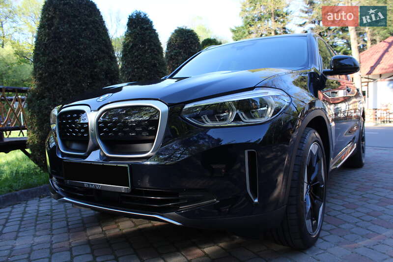 Внедорожник / Кроссовер BMW iX3 2021 в Трускавце