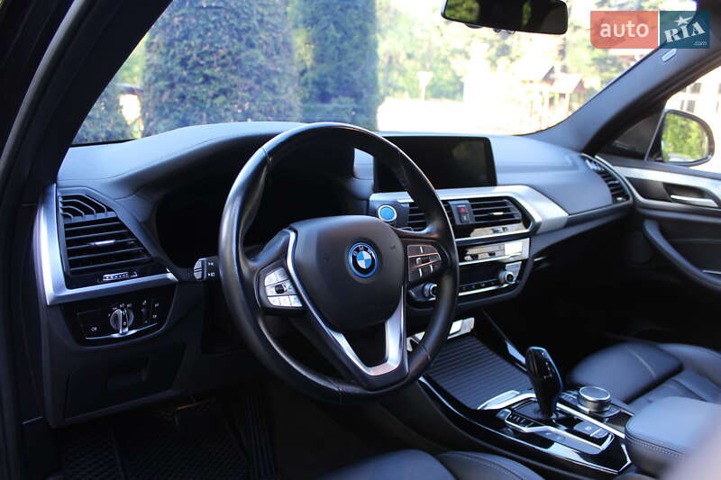 Внедорожник / Кроссовер BMW iX3 2021 в Трускавце