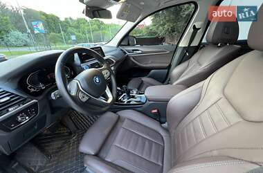 Внедорожник / Кроссовер BMW iX3 2020 в 