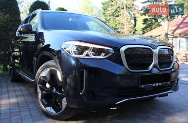 Внедорожник / Кроссовер BMW iX3 2021 в 