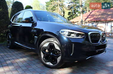 Внедорожник / Кроссовер BMW iX3 2021 в 