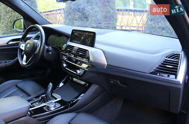 Внедорожник / Кроссовер BMW iX3 2021 в 