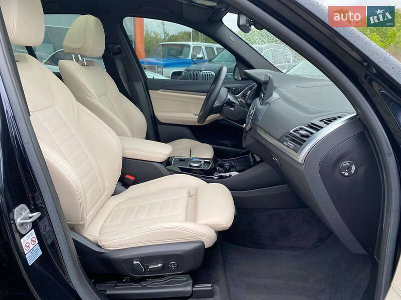 Внедорожник / Кроссовер BMW iX3 2023 в Львове