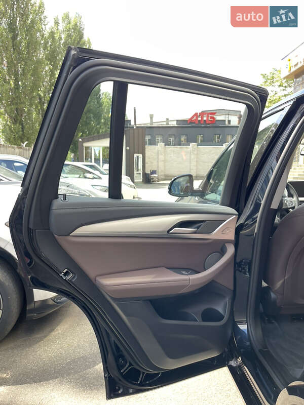 Позашляховик / Кросовер BMW iX3 2025 в Києві