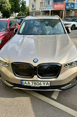 Внедорожник / Кроссовер BMW iX3 2021 в Киеве