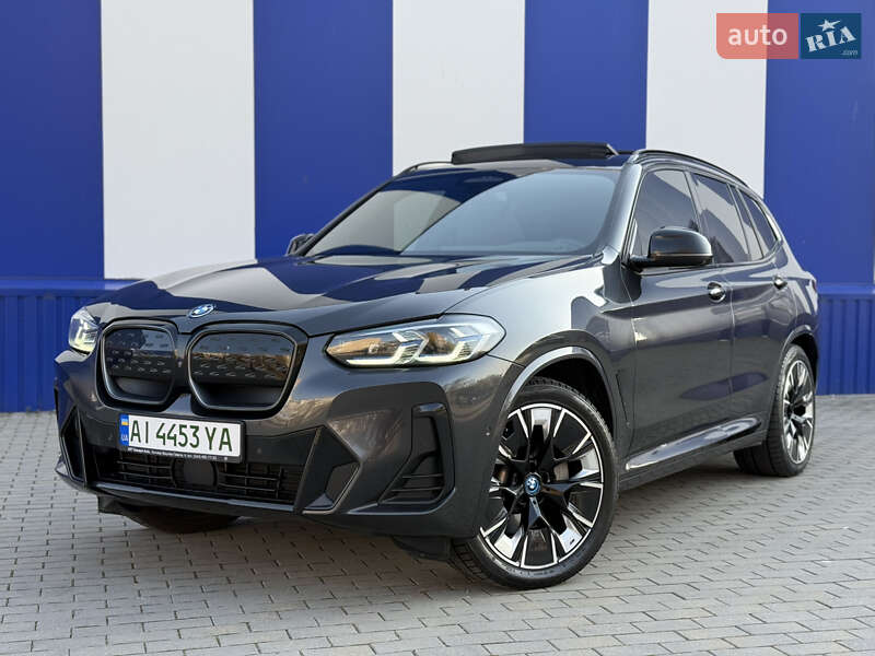 Внедорожник / Кроссовер BMW iX3 2021 в 