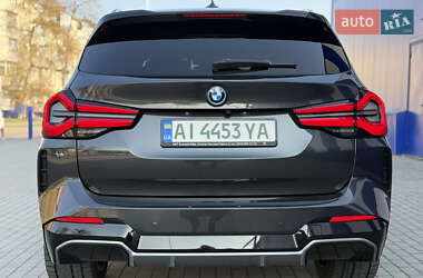 Внедорожник / Кроссовер BMW iX3 2021 в 