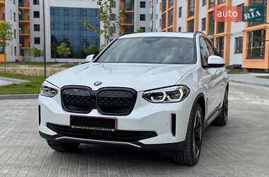 Внедорожник / Кроссовер BMW iX3 2021 в 