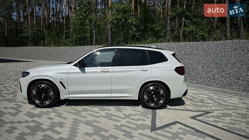 Позашляховик / Кросовер BMW iX3 2024 в Києві