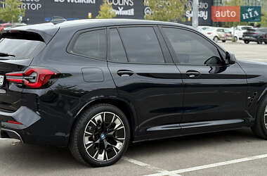 Внедорожник / Кроссовер BMW iX3 2023 в 