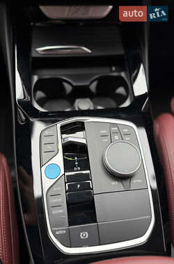 Внедорожник / Кроссовер BMW iX3 2023 в 
