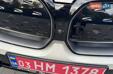 Внедорожник / Кроссовер BMW iX3 2023 в 