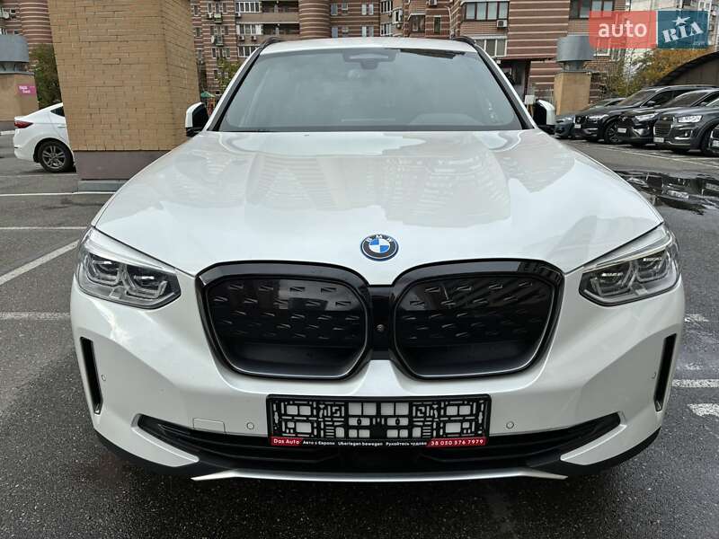 Позашляховик / Кросовер BMW iX3 2021 в Києві