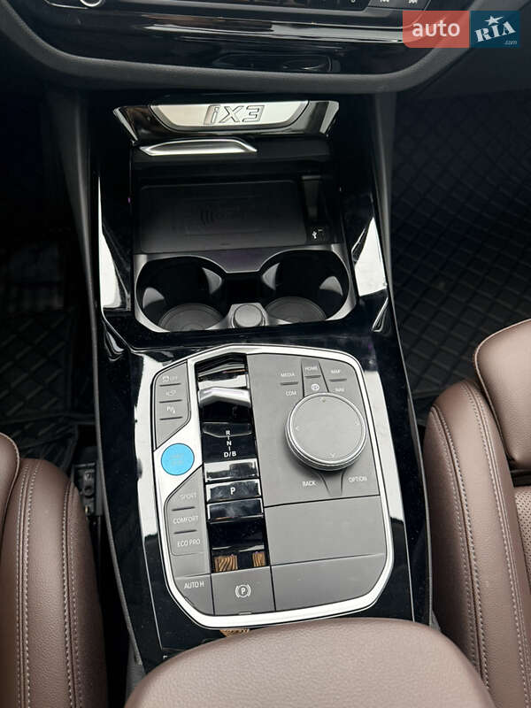 Внедорожник / Кроссовер BMW iX3 2023 в Киеве фото 16 Внедорожник / Кроссовер BMW iX3 2023 в Киеве