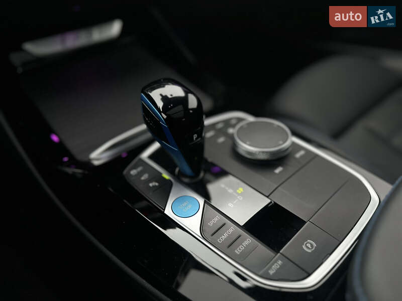 Внедорожник / Кроссовер BMW iX3 2022 в Львове