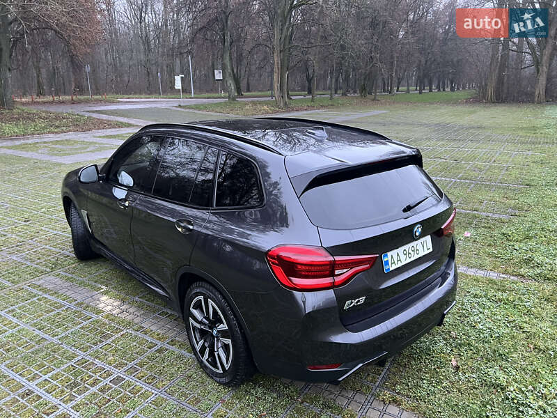 Внедорожник / Кроссовер BMW iX3 2021 в Киеве