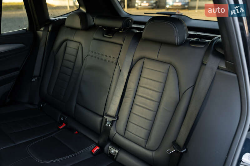 Позашляховик / Кросовер BMW iX3 2021 в Луцьку