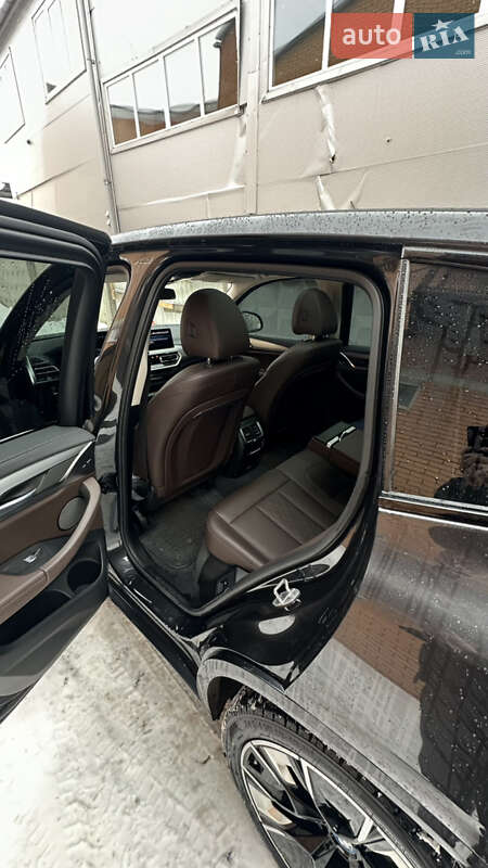 Внедорожник / Кроссовер BMW iX3 2022 в Киеве