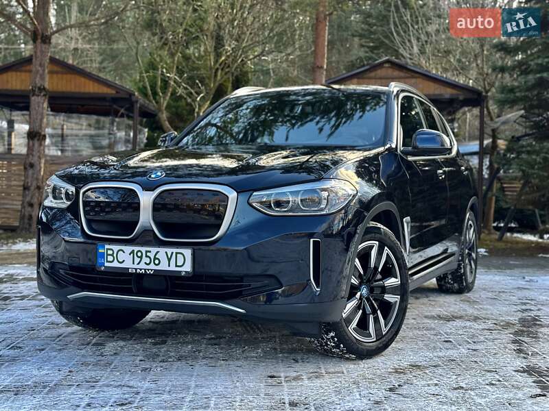 Внедорожник / Кроссовер BMW iX3 2021 в Дрогобыче