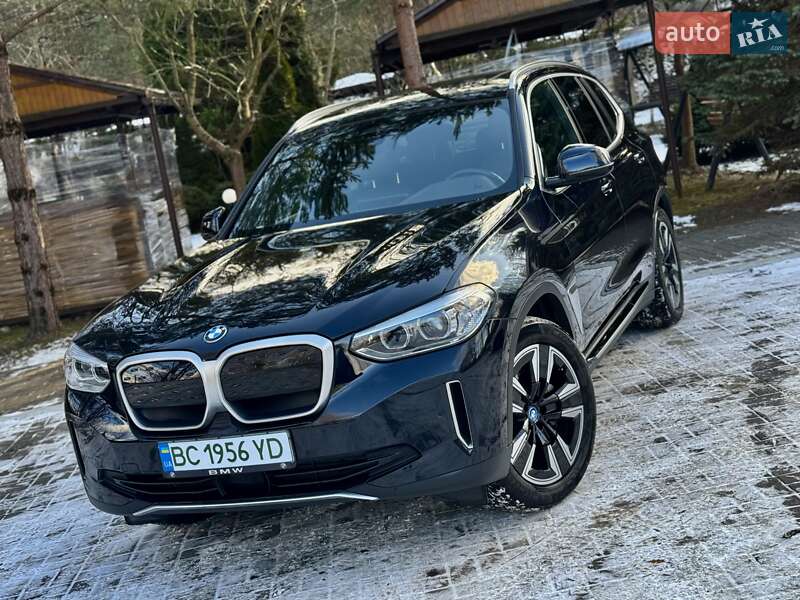 Внедорожник / Кроссовер BMW iX3 2021 в Дрогобыче