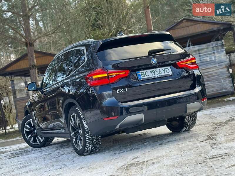 Внедорожник / Кроссовер BMW iX3 2021 в Дрогобыче