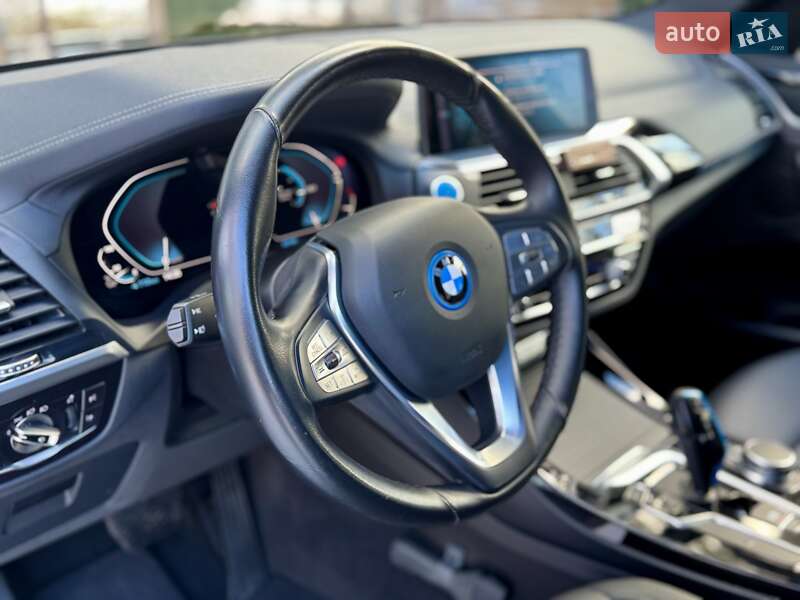 Внедорожник / Кроссовер BMW iX3 2021 в Дрогобыче