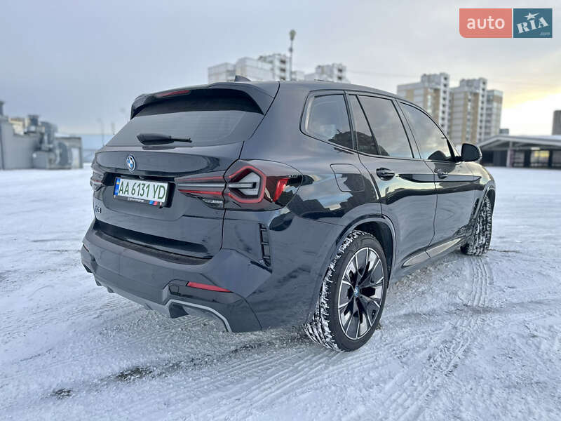 Внедорожник / Кроссовер BMW iX3 2024 в Киеве