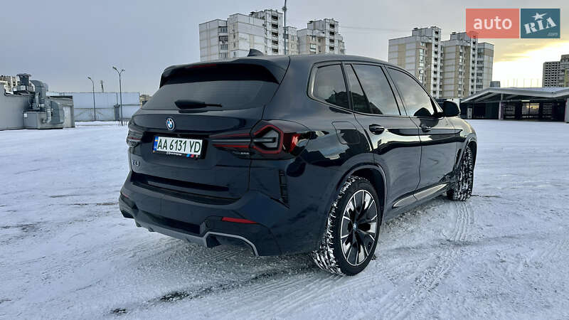 Внедорожник / Кроссовер BMW iX3 2024 в Киеве