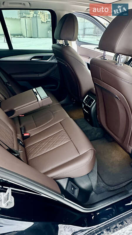 Внедорожник / Кроссовер BMW iX3 2024 в Киеве