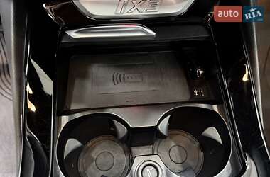 Внедорожник / Кроссовер BMW iX3 2021 в Харькове
