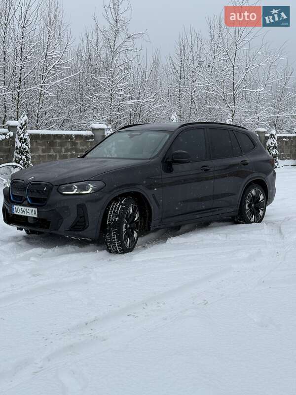 Внедорожник / Кроссовер BMW iX3 2023 в Мукачево