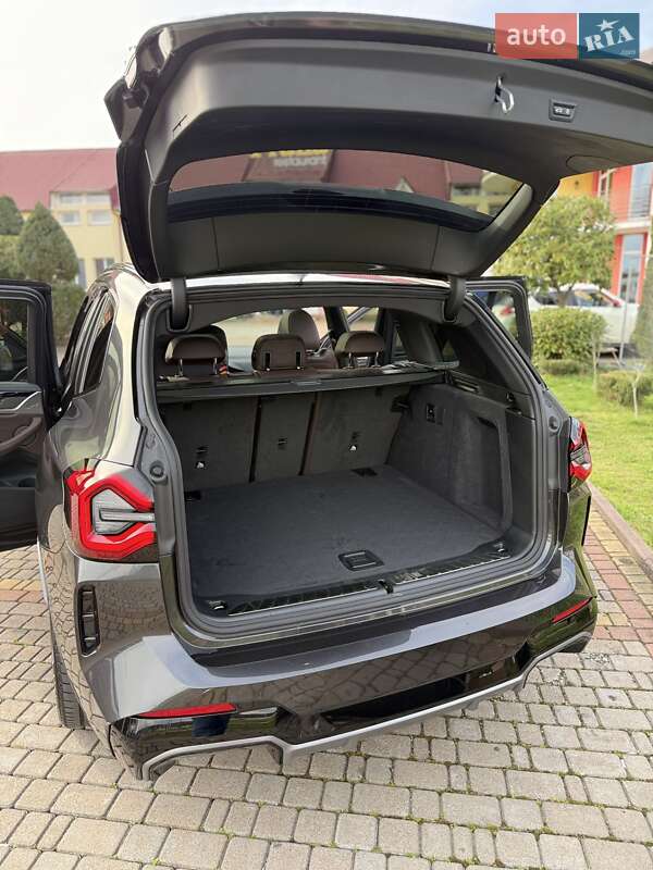 Внедорожник / Кроссовер BMW iX3 2023 в Мукачево