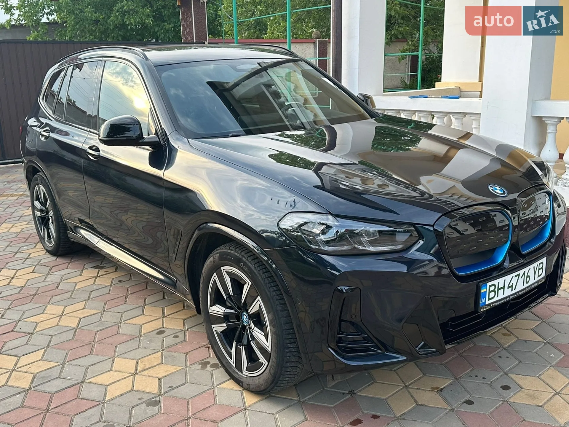 2021 BMW iX3 - мініатюра 3