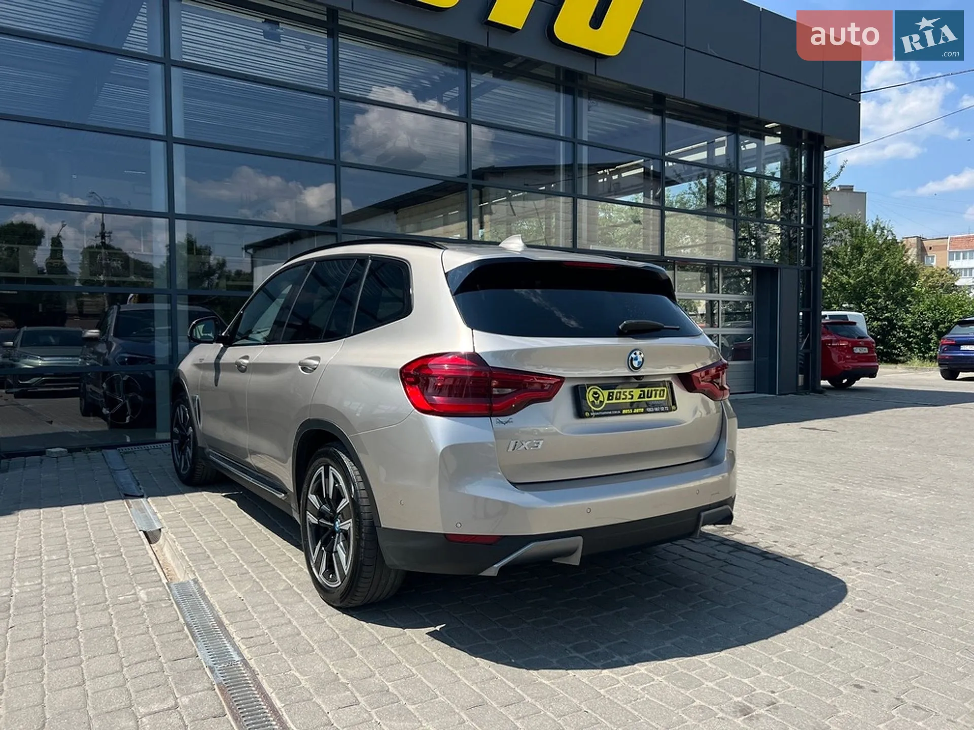 2021 BMW iX3 - мініатюра 5