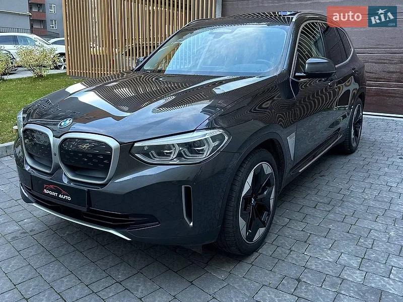 BMW iX3 2021
