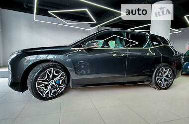 Позашляховик / Кросовер BMW iX 2022 в 