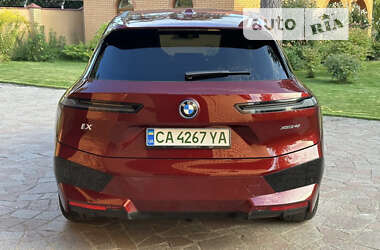 Позашляховик / Кросовер BMW iX 2021 в 