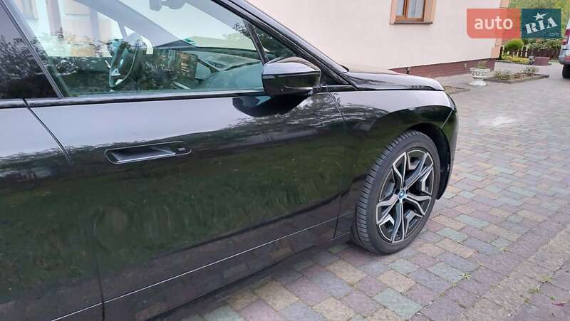 Внедорожник / Кроссовер BMW iX 2022 в Ивано-Франковске