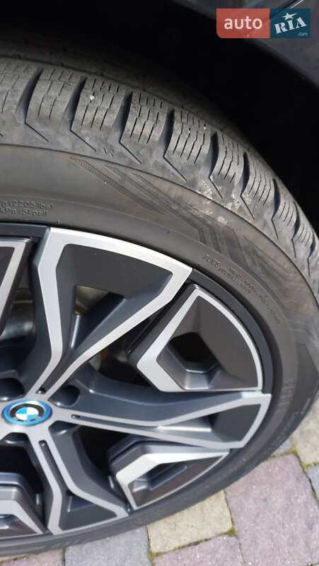 Внедорожник / Кроссовер BMW iX 2022 в Ивано-Франковске