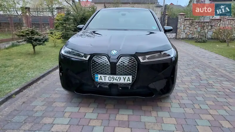 BMW iX